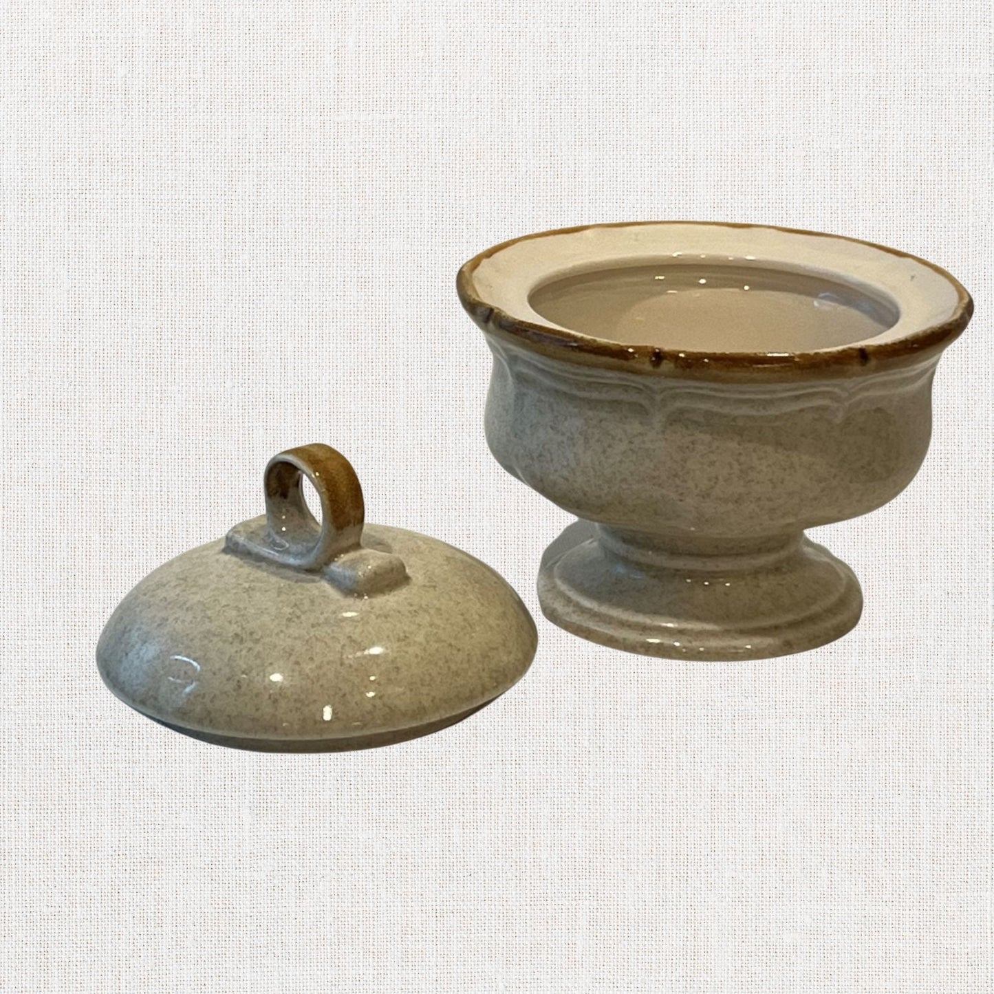 Mikasa EC400 Stoneware Sugar Bowl – Speckled Finish with Lid, Made in Japan